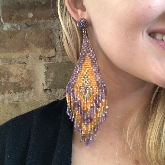 💐Iridescent Tassel Earrings! - Picture 4 of 5